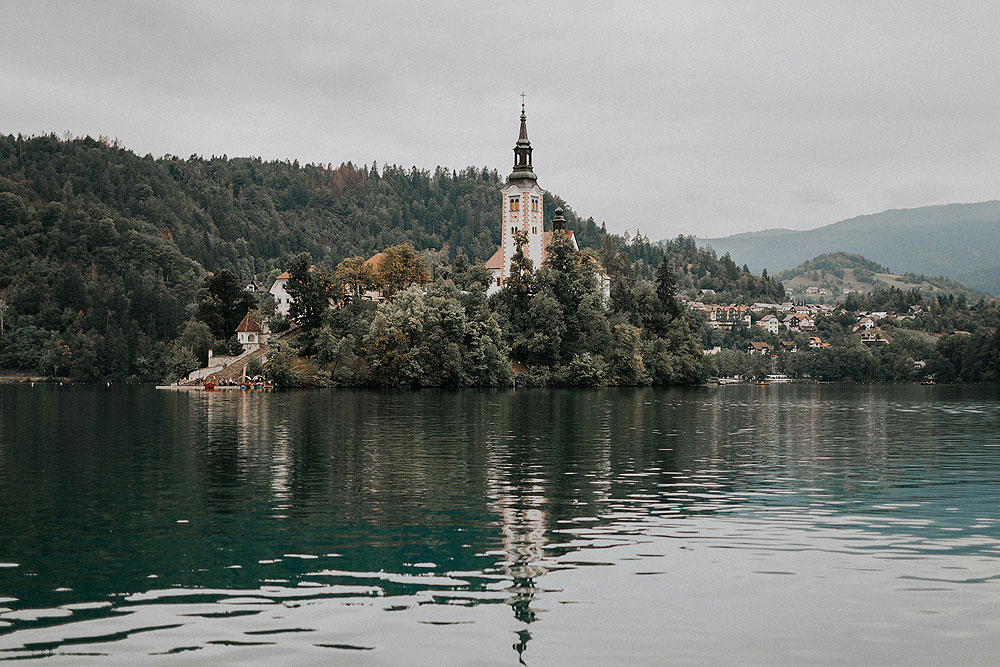 AbbeyJoe_Lake-Bled_-wedding0125